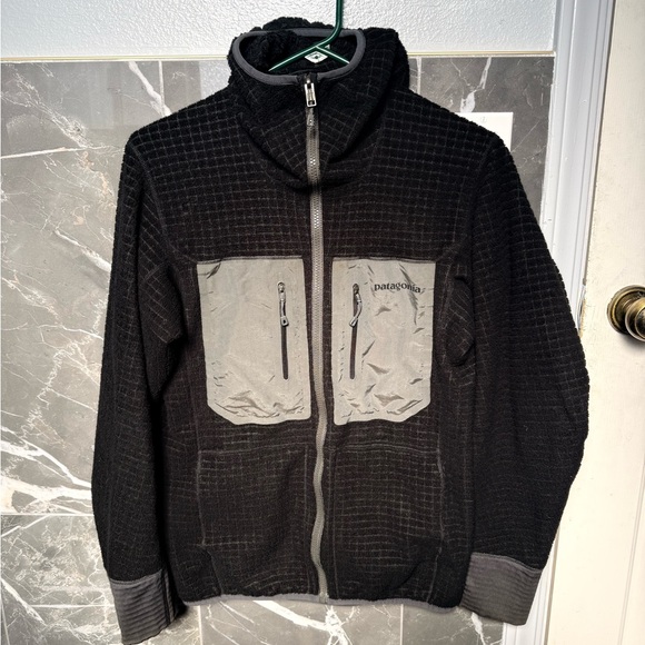 Patagonia R3 Hoody Review Patagonia R3 Reversible Black Patagonia